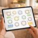 découvrez comment reconfigurer facilement votre plan de table de mariage sur tablette tactile, sans avoir besoin d'imprimer. simplifiez l'organisation de votre grand jour avec une solution 100% digitale et pratique.