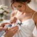 découvrez les conseils de professionnels pour enlever efficacement une tache de marqueur indélébile sur un vêtement de mariage et retrouver une tenue impeccable.
